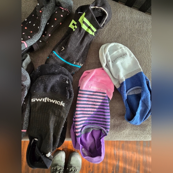 Bundle Socks - Picture 2 of 3